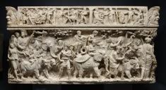 Sarcophagus with Dionysus and the Nymphs Een Verrukkelijk Dans van Mythen en Materie!